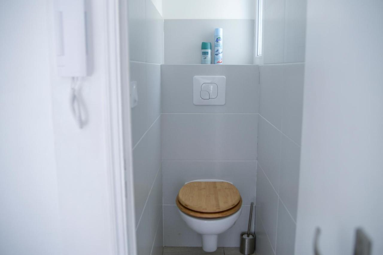 Sunny In Heart Of Old Town Apartment Nizza
